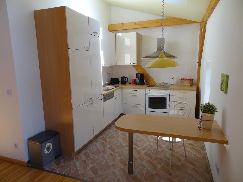 Nitschke "Zum Nusshof" Apartment อาห์เรนส์เฟลเดอ ห้อง รูปภาพ