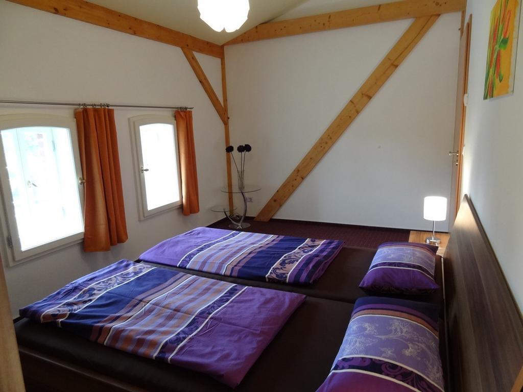 Nitschke "Zum Nusshof" Apartment อาห์เรนส์เฟลเดอ ห้อง รูปภาพ
